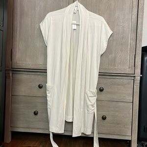 NWT Cream Short Sleeve Banana Republic Robe